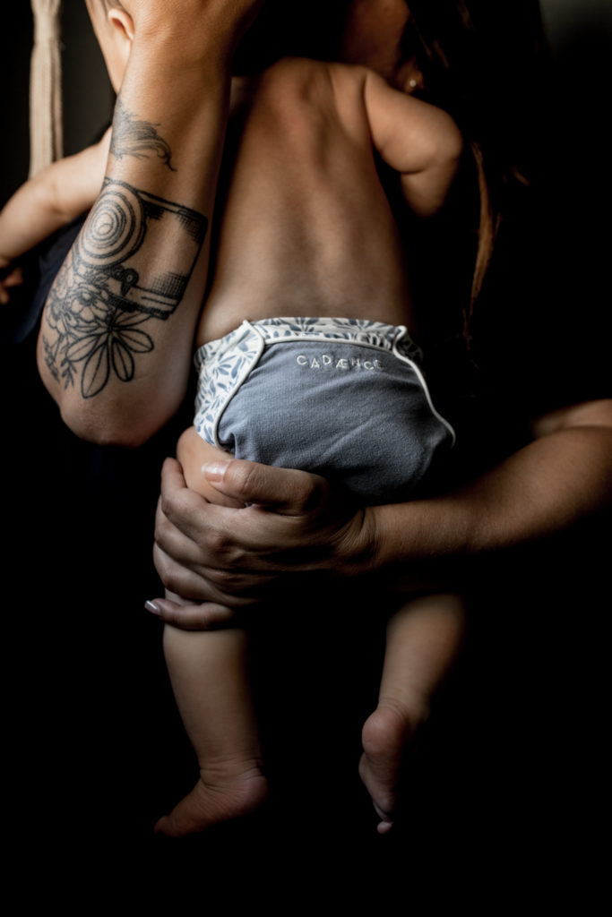 - photographe maternage proximal paris - photographe allaitement et matrescence paris - reportage photo nouveau né naturel seine et marne - documenter le maternage a domicile - dalale shoeir photographe